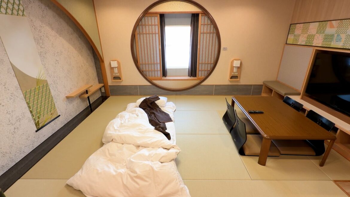 12hrs on Japan's Sunflower Ferry: The AYCE Dinner Defeated Me (Osaka to Beppu)