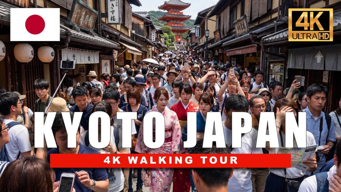 Kyoto Temple District Walk 🇯🇵 Busy Daytime & Quiet Night Streets 4K