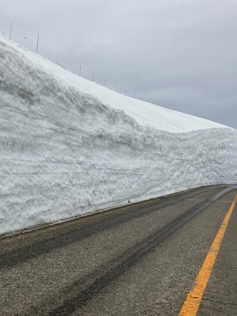 Yuki no Otani<Snow wall> @ Tateyama Kurobe Alpine Route