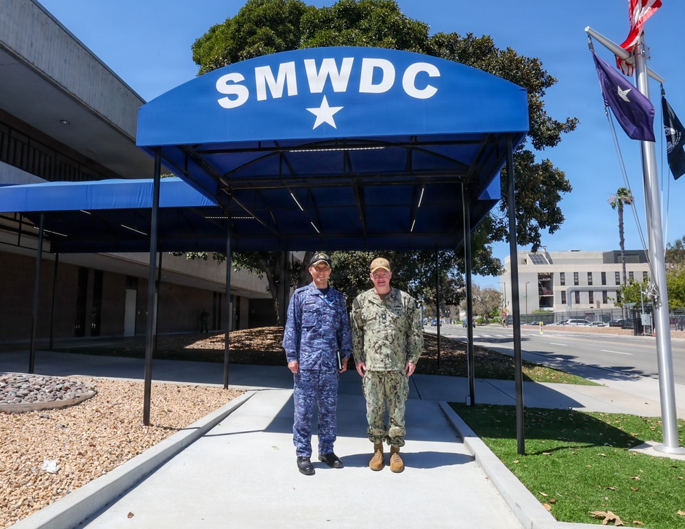 DVIDS – News – Rear Adm. T.J. Zerr Hosts Rear Adm. Takuo Kobayashi, Japan Maritime Self-Defense Force (JMSDF) Rear Adm. Zerr hosts JMSDF Rear Adm. Kobayashi at SMWDC