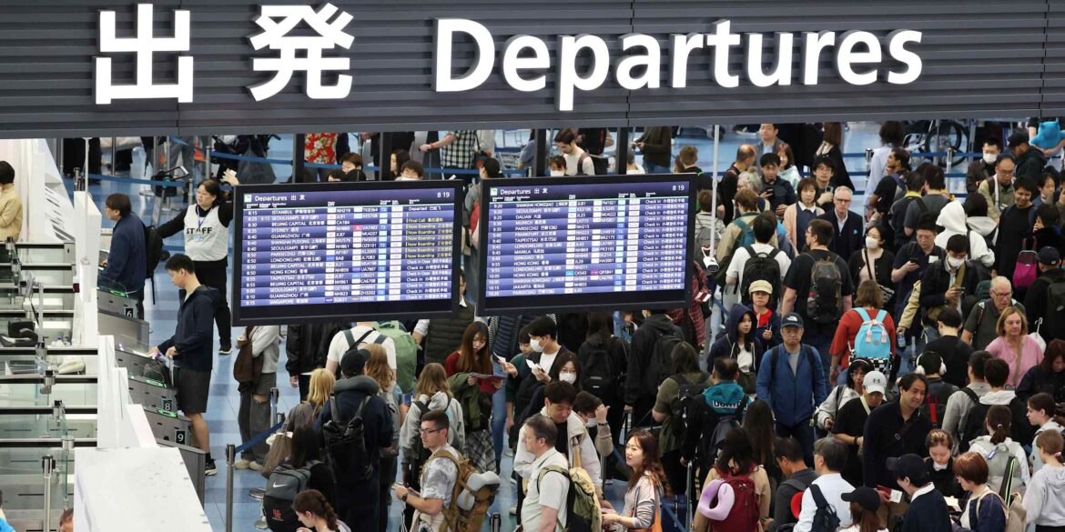 Japanese airlines boosted by surge in Golden Week bookings