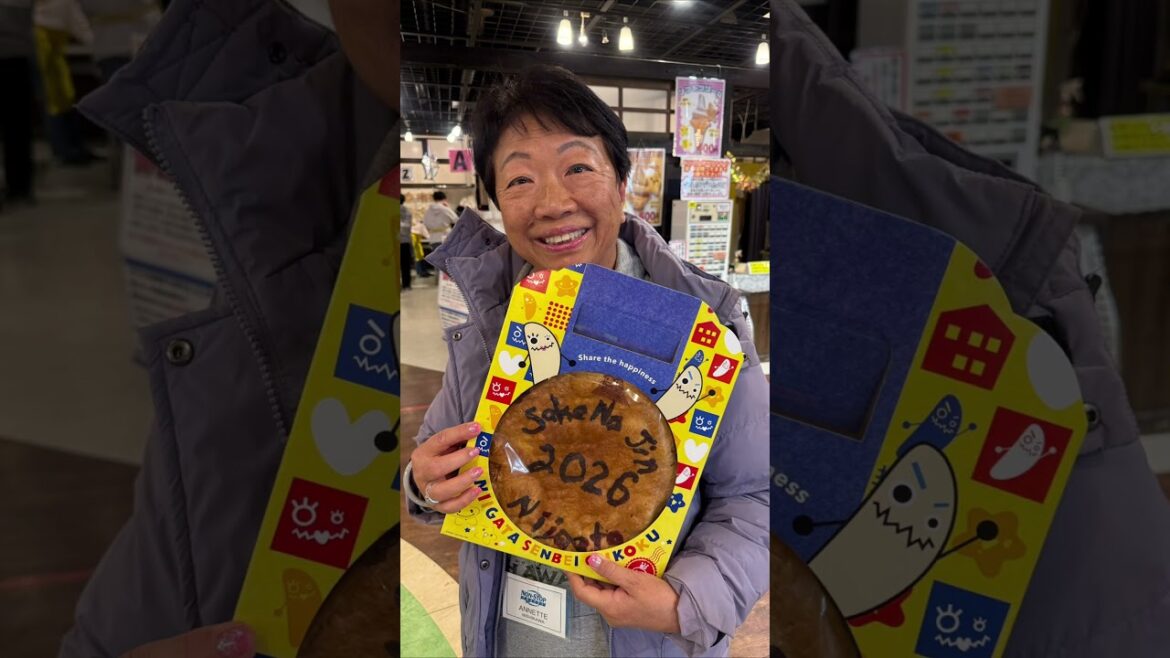 Making Giant Senbei in Niigata!