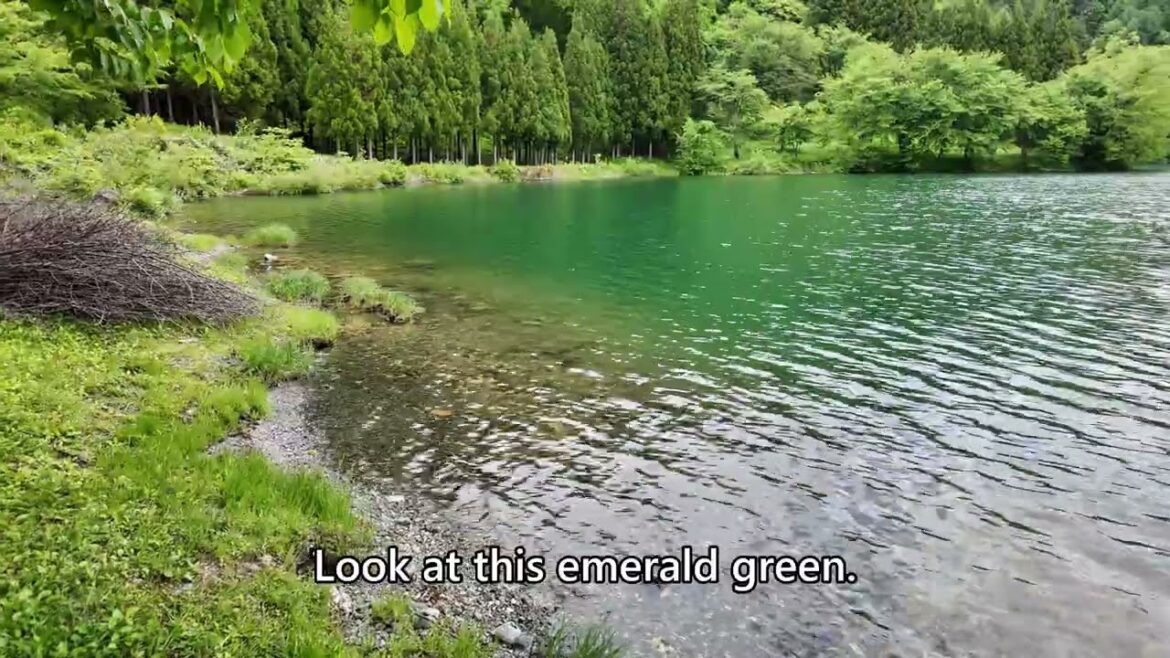 Japan's Mirror Lake: Nakatsuna in Nagano #japan #nature #travel