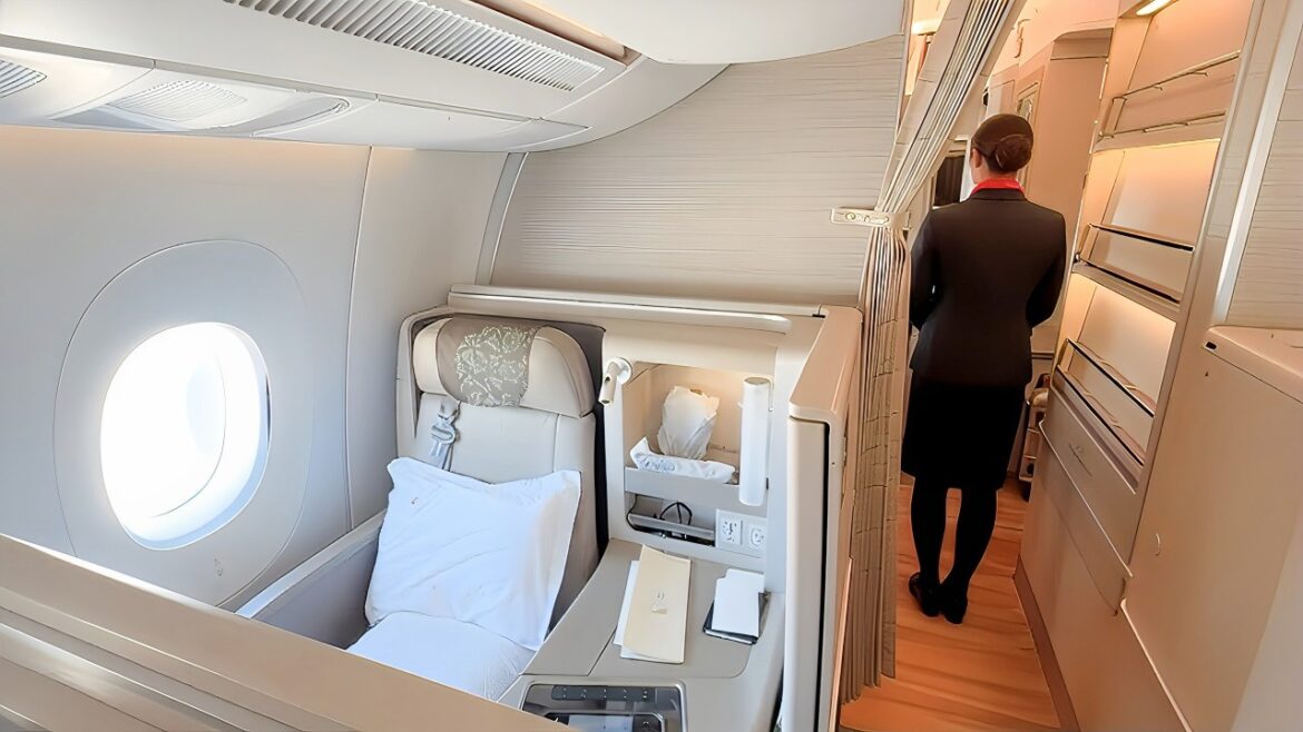 China Eastern Airlines A350 Business Class | Milan to Tokyo via Shanghai (Flight Review) China Eastern Airlines A350 Business Class | Milan to Tokyo via Shanghai (Flight Review)