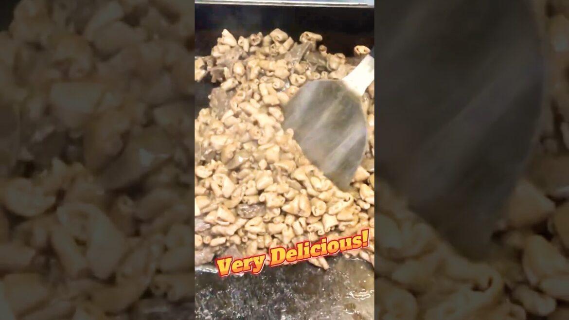 Sub🇺🇸🇬🇧[Japan/Osaka] Legendary Teppanyaki Grill! #Shorts #japanesefood #streetfood #foodie #travel