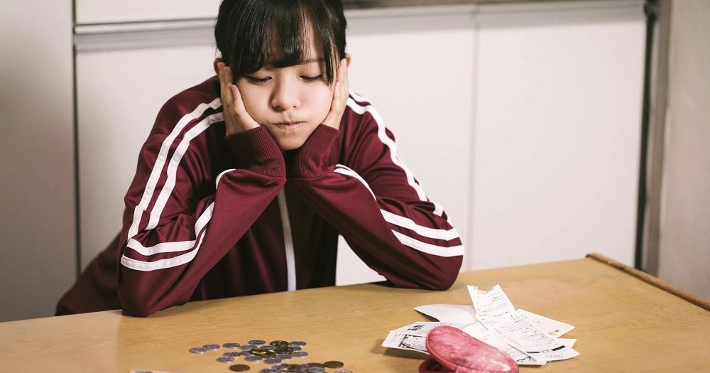 Japan enters Golden Week vacation period, survey shows one in three plan to ride it out at home Japan enters Golden Week vacation period, survey shows one in three plan to ride it out at home