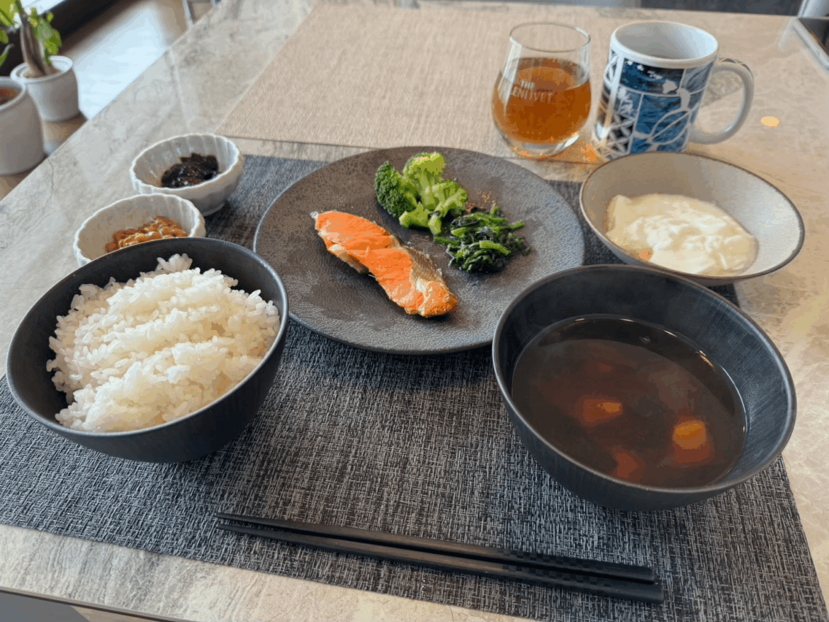 Very happy breakfast — did you know natto comes in different kinds?