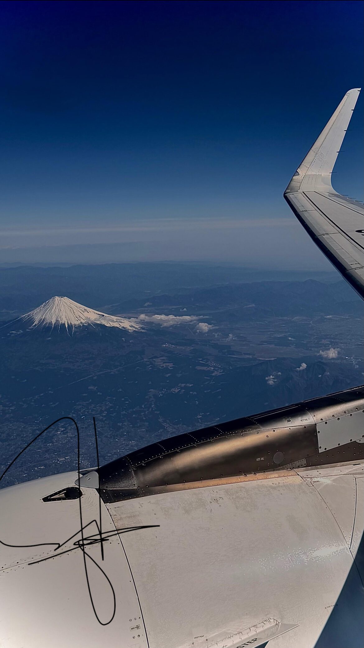 Fuji-san showing himself to me on my first time in Japan. HND-KIX!