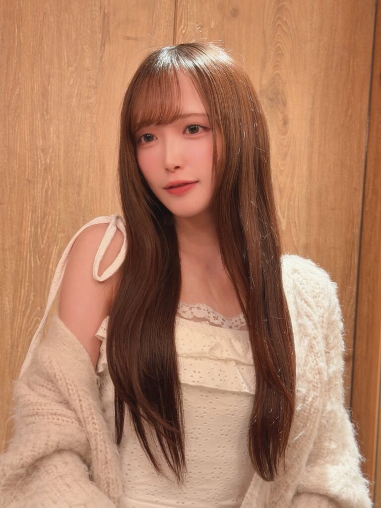 Some Recent Tanda Hazuki Selfies