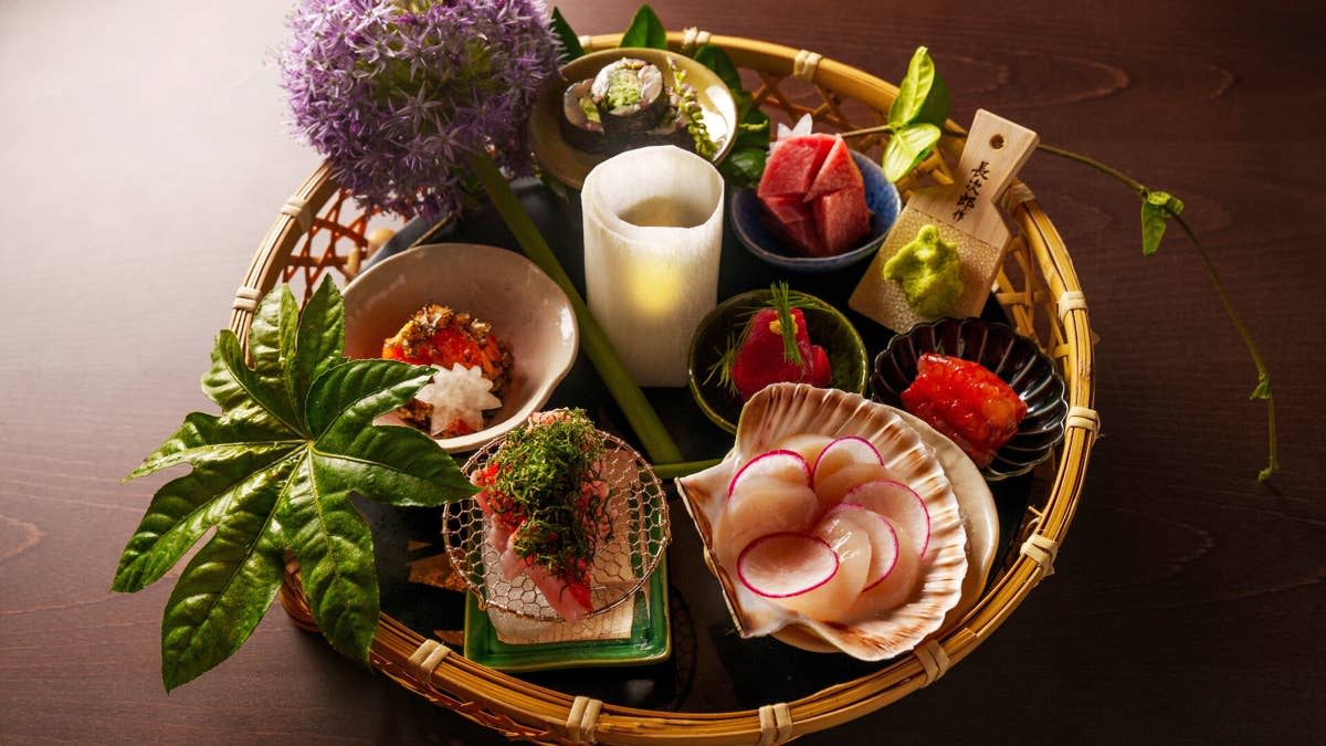Princess Cruises offers Edomae-style sushi at specialty restaurant Makoto Ocean featured on both of its ships that sail in Japan. Princess Cruises