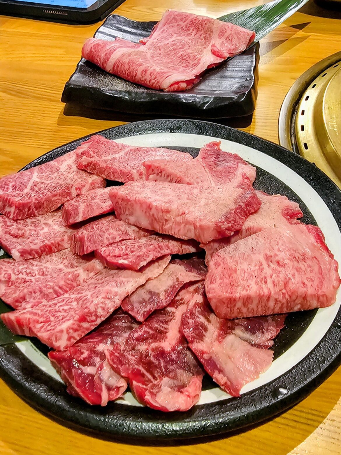 Unlimited Wagyu + Alcohol at a Yakiniku Restaurant in Ikebukuro
