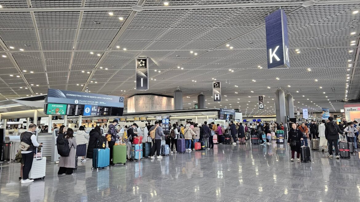 Some 570,000 Japanese plan to travel abroad during Golden Week