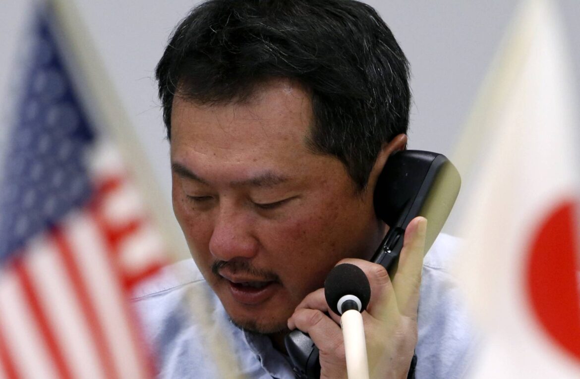 Yen, Japanese government bonds and Tokyo stocks decline as oil prices spike Yen, Japanese government bonds and Tokyo stocks decline as oil prices spike