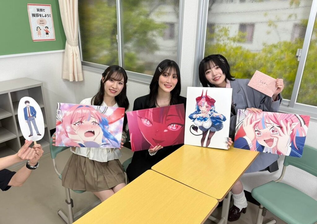 Koga Aoi, Izumi Fuuka and Tono Hikaru at the Mistress Kanan special stream