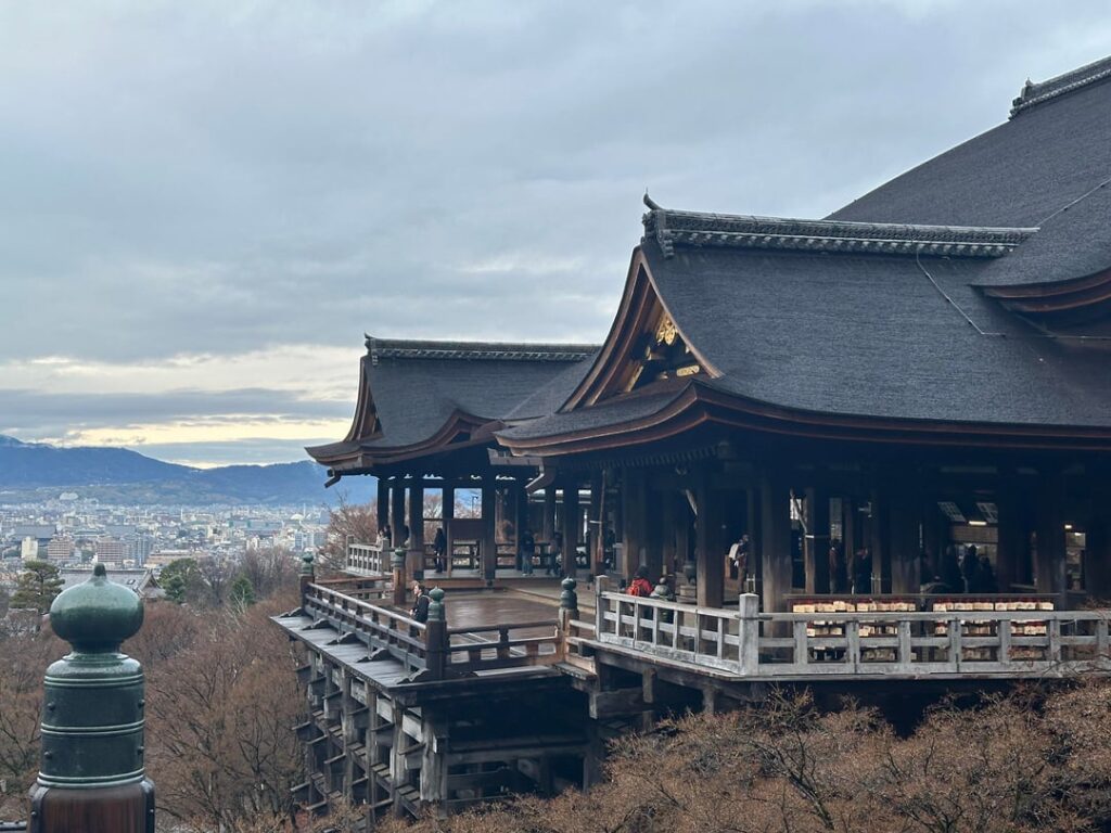 Rainy morning in Kiyomizudera