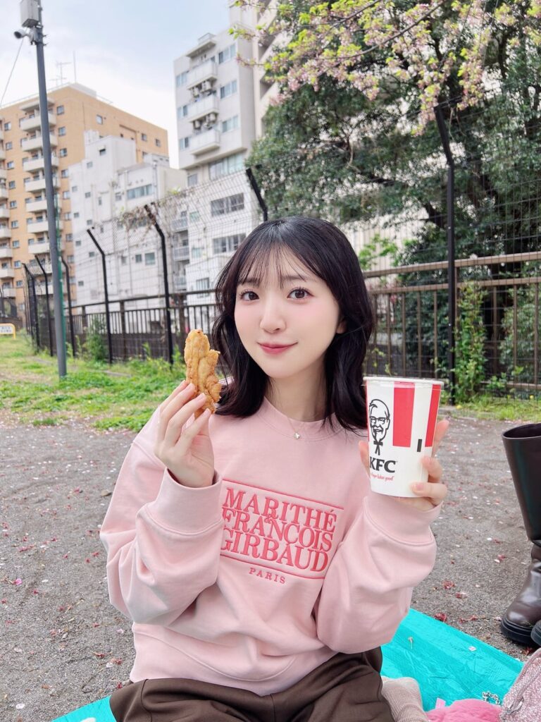 Ohanami with Toyota Moe🌸🍗