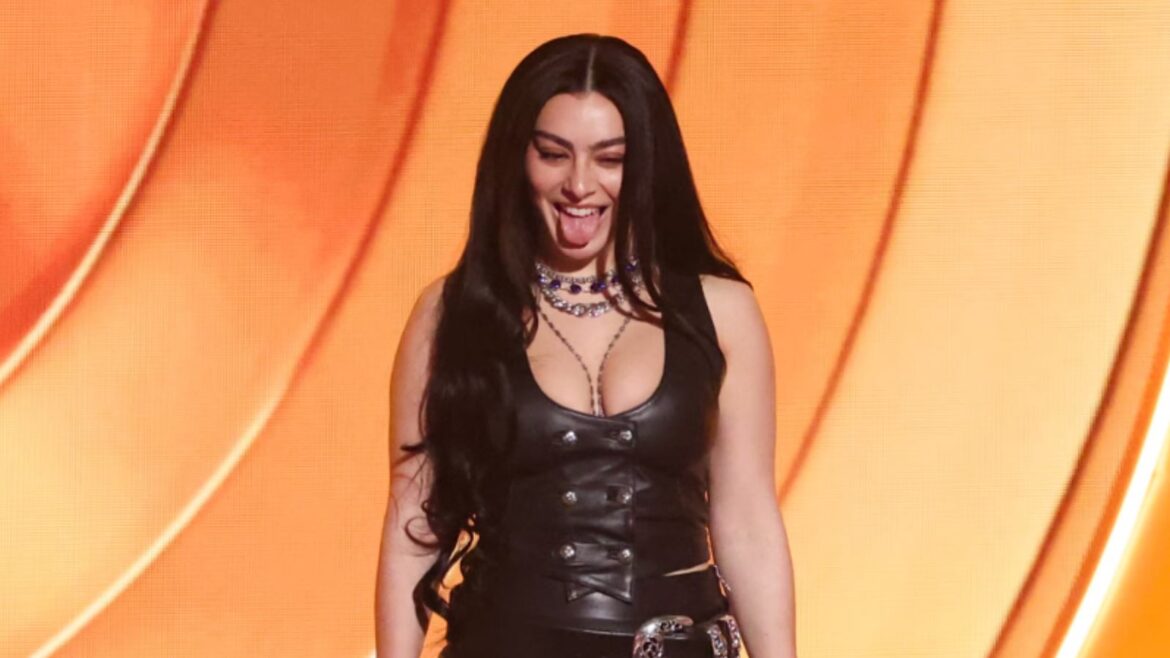Charli XCX Expands ‘Brat’ Universe Amid Kyoto Filming – Azat TV Charli XCX Expands ‘Brat’ Universe Amid Kyoto Filming – Azat TV