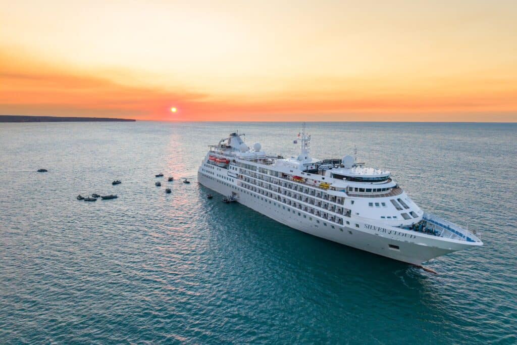 Silver Cloud in Koolama Bay, Western Australia.