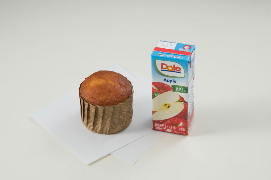 Economy Class cheese tuna salad roll and Jimmy plain muffin set
