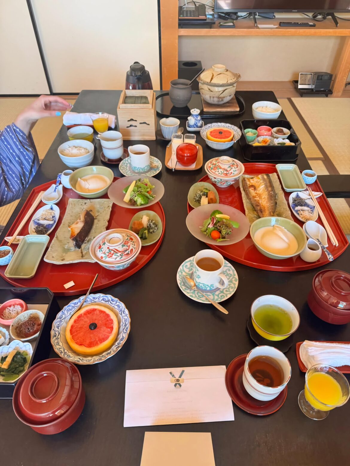 Breakfast at Gora Kadan