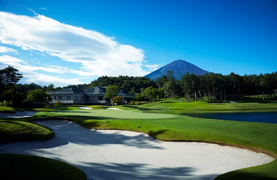 Mount Fuji overlooking golf course and bunker