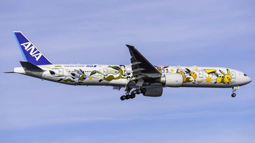 ANA Boeing 777 Pilots Lands with One Failed Engine at New Chitose Airport