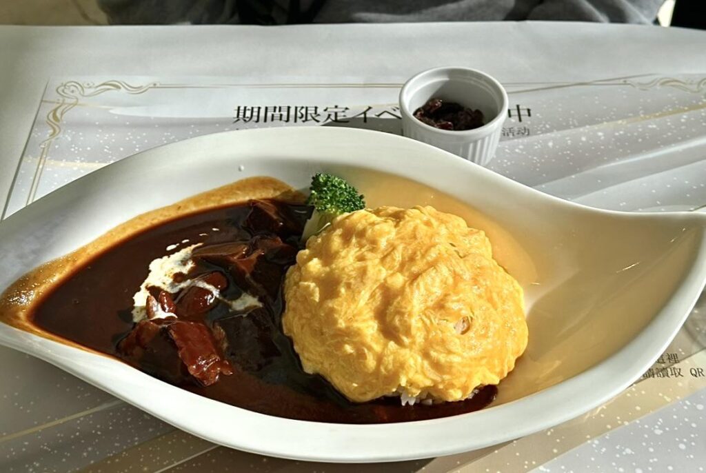 Beef Stew and Omelet Rice made with Momiji Eggs 😋