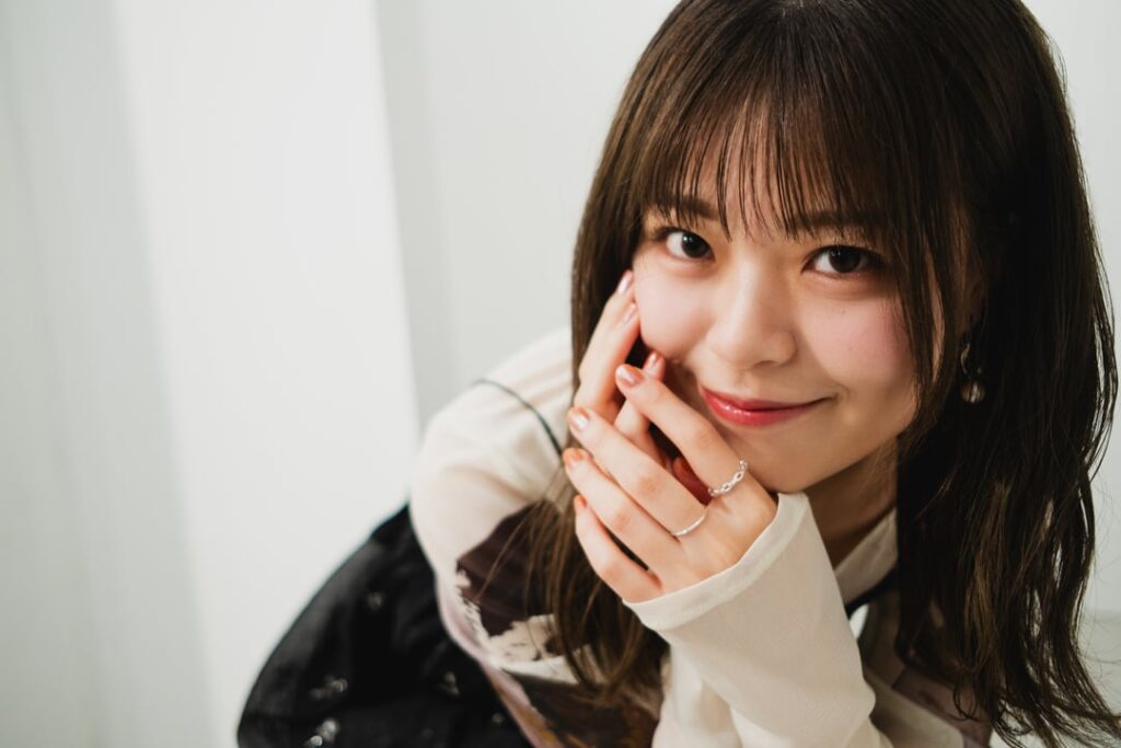 Suzushiro Sayumi from Her J:magazine Interview