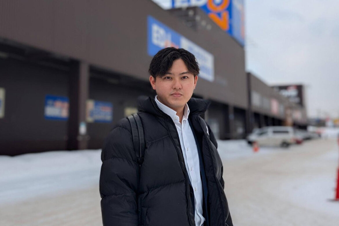 On the Frontlines: How a Young Manager at SoftBank Corp. is Winning Trust from Electronics Retailers in Hokkaido