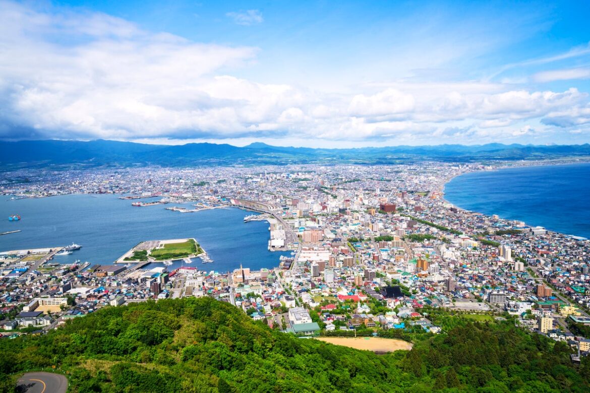 Is it safe to travel to Japan? Latest tsunami travel advice Is it safe to travel to Japan? Latest tsunami travel advice