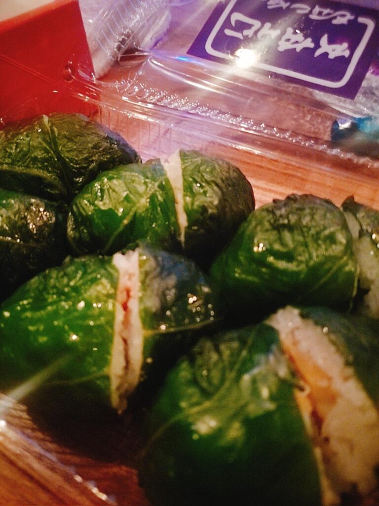 Mehari-zushi: The sushi that makes your eyes pop! 👀