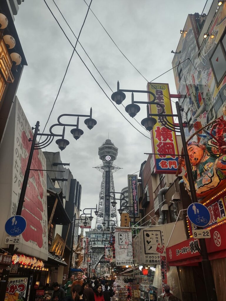 Osaka vibes (Tsutenkaku & Dontonbori)
