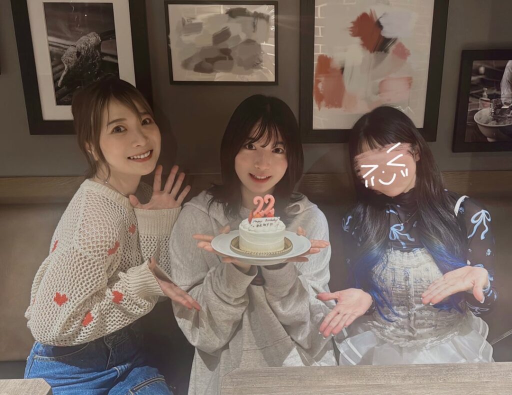 Shindou Amane Celebrated Her Birthday with May'n and Nanami Urara🍖✨🎂
