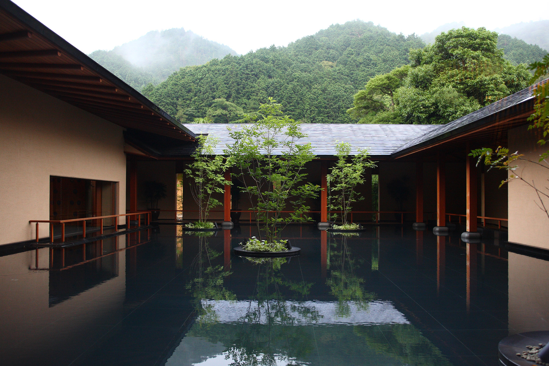 The pool at the Bettei Otozure ryokan