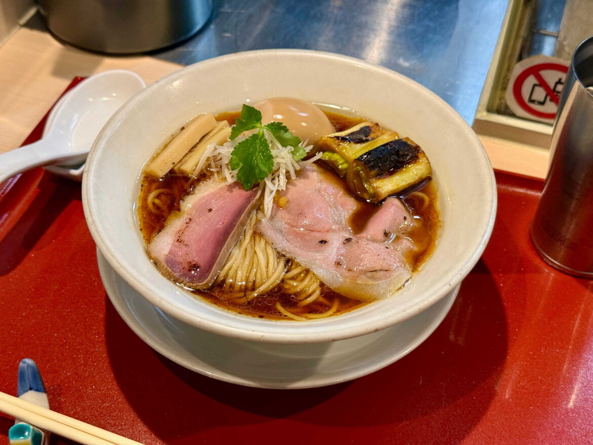 Moeyo Mensuke | Restaurants in Osaka