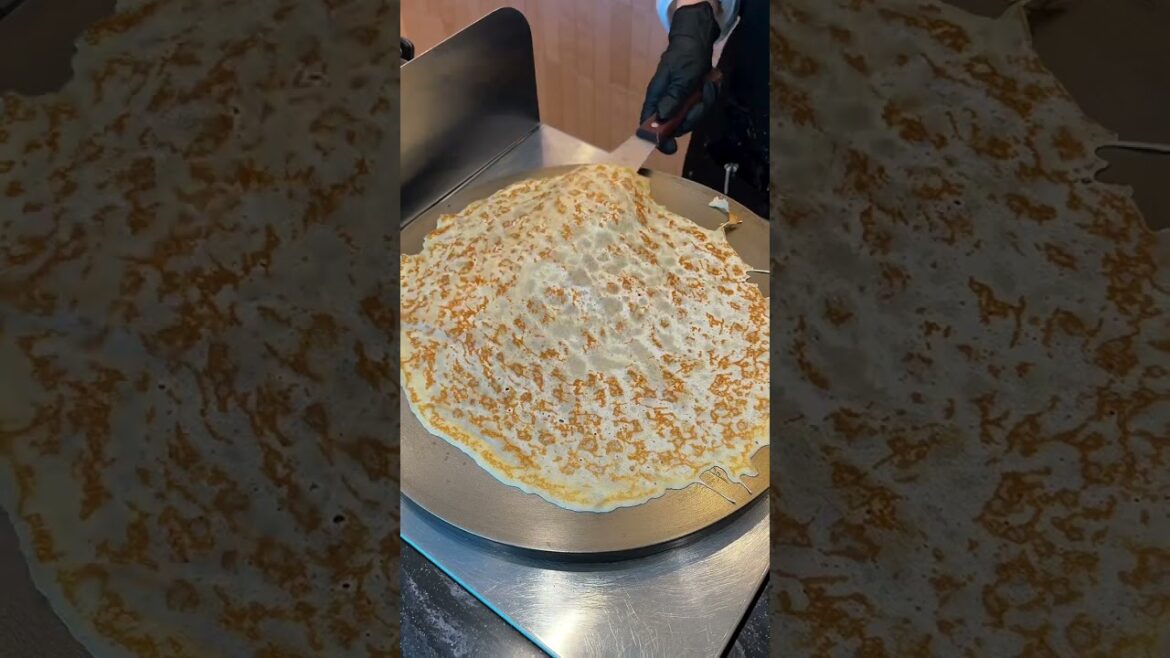 🇯🇵Perfect Crepe Machine! #crepe #shorts #japan #japanesefood #japanesestreetfood #japantravel
