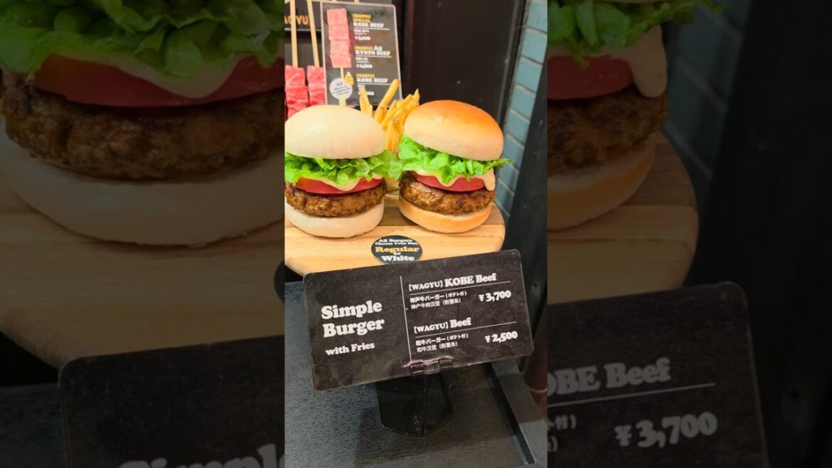 Maiko Haaan Burger - Kyoto, Japan