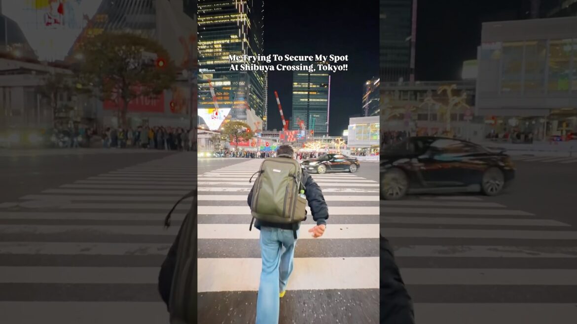 World’s Busiest Crossing: Shibuya Crossing. #travelshorts #shibuya #tokyo #japantravel