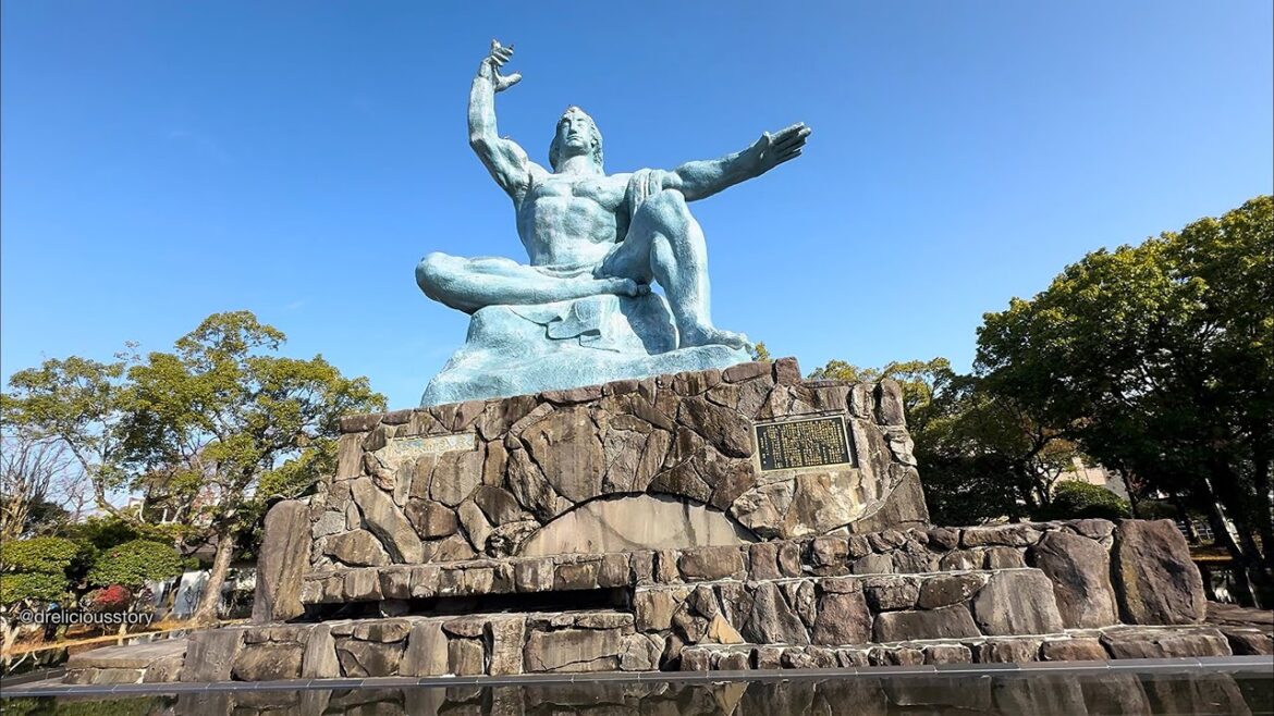 🇯🇵 NAGASAKI PEACE STATUE PARK only Tour REVIEW 平和公園 @ Kyushu Japan 🇯🇵 🇯🇵 NAGASAKI PEACE STATUE PARK only Tour REVIEW 平和公園 @ Kyushu Japan 🇯🇵