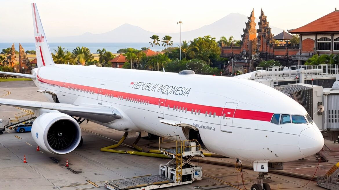 Garuda Indonesia First Class on the Presidential Boeing 777-300ER | Bali to Tokyo (Flight Review) Garuda Indonesia First Class on the Presidential Boeing 777-300ER | Bali to Tokyo (Flight Review)