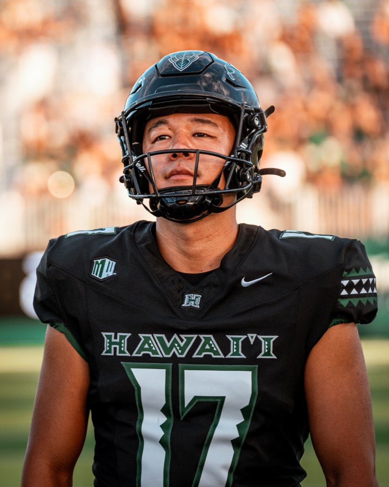Kansei Matsuzawa in his Hawaii Rainbow Warriors uniform on the football field