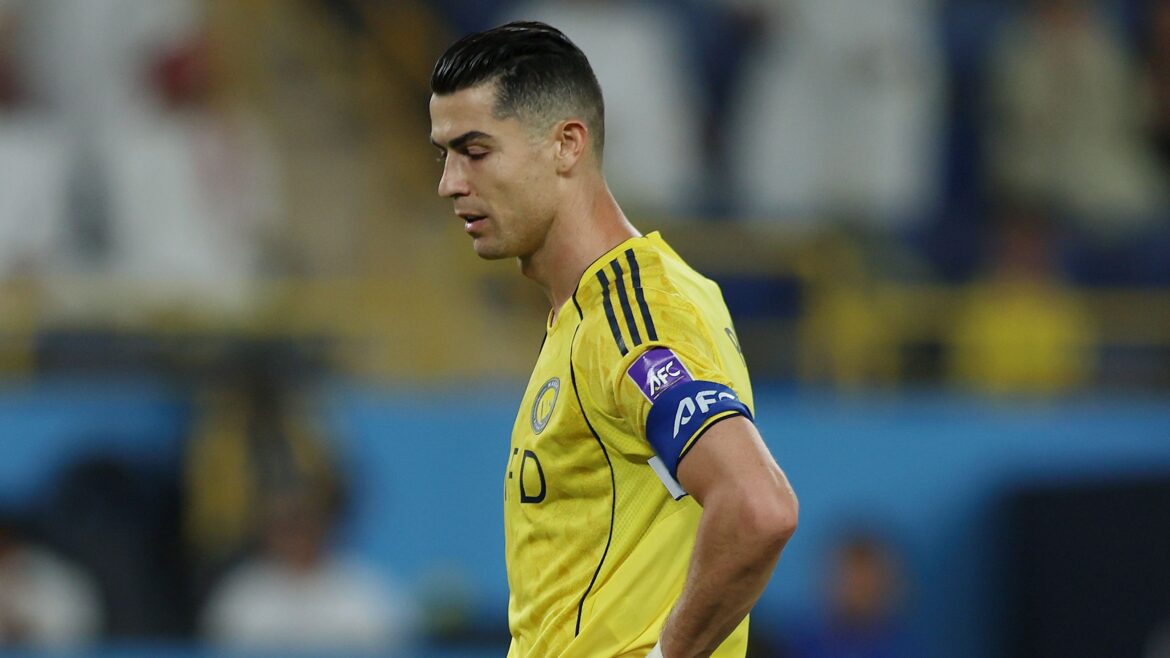 VIDEO: Angry Cristiano Ronaldo refuses to pick up runner-up medal as Al-Nassr star storms down tunnel after AFC Champions League Two final loss Goal.com