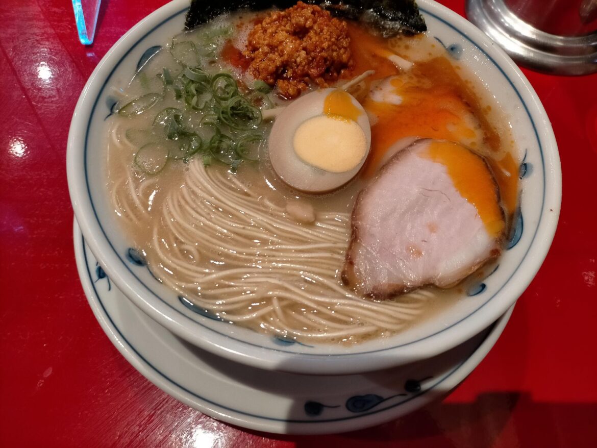 Aka Tonkotsu Ramen in Tokyo 🍜
