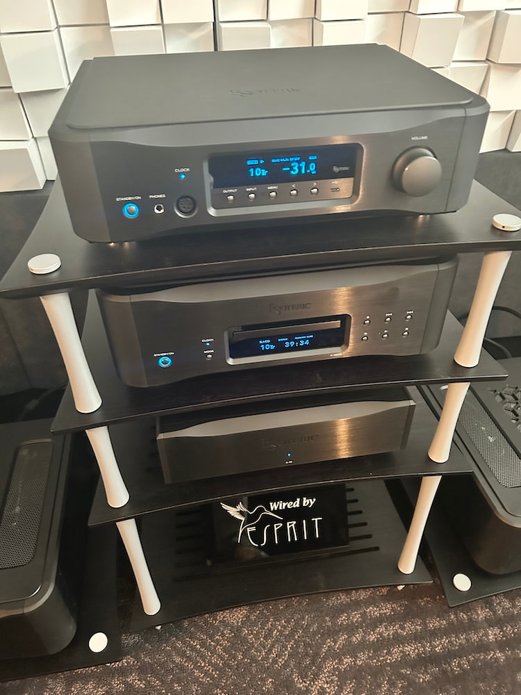 esoteric-n-05xe-rack-axpona-2026