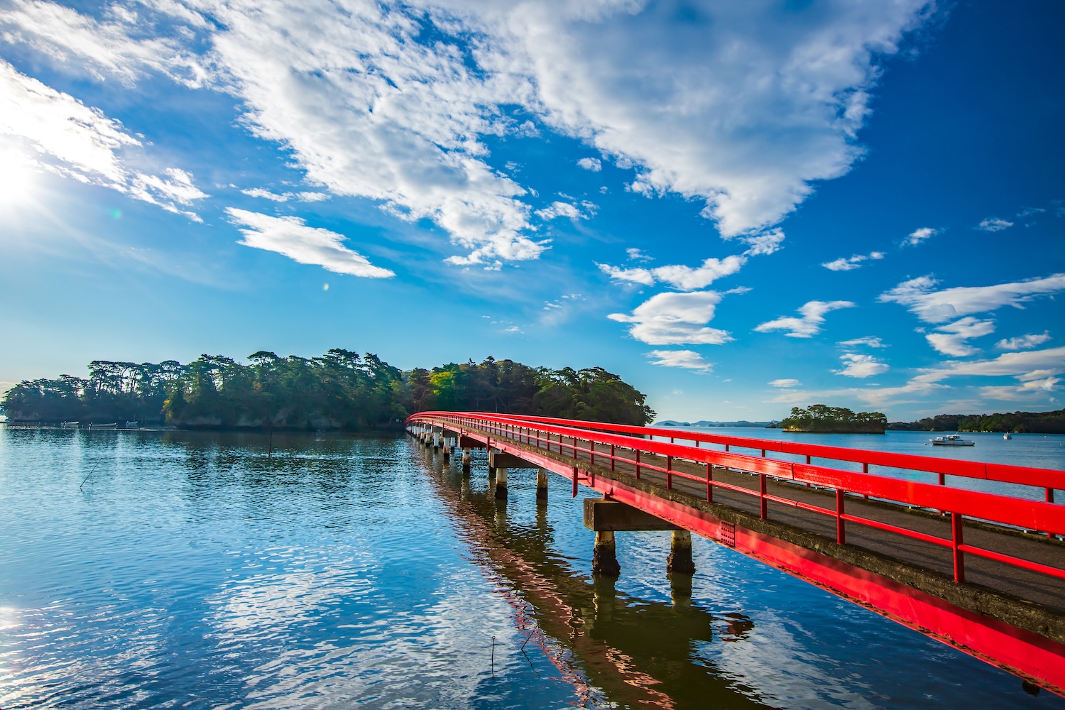 supyan-pixta-fukuura-bridge-miyagi-japan-matsushima.jpeg