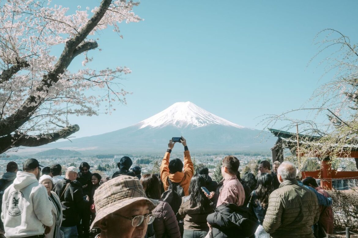 Breaking point at Mount Fuji