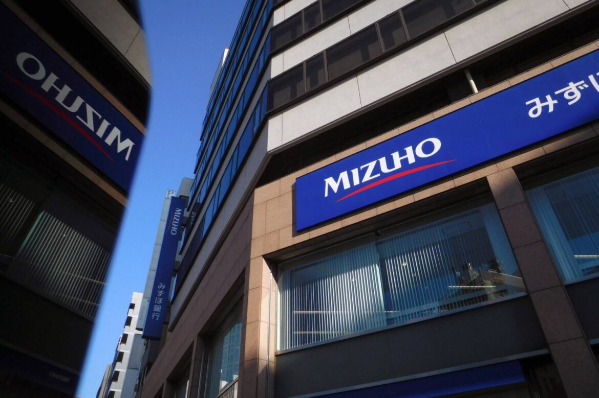 Mizuho and SMFG fuel record Japanese corporate bond sales overseas Mizuho and SMFG fuel record Japanese corporate bond sales overseas