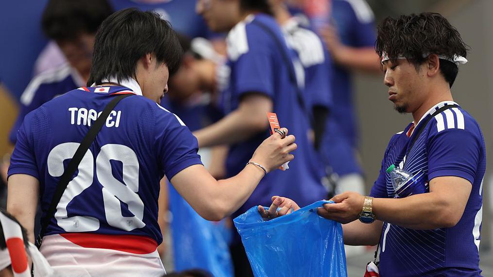 Do it at home too, women tell Japanese fans who cleaned World Cup stadium Do it at home too, women tell Japanese fans who cleaned World Cup stadium