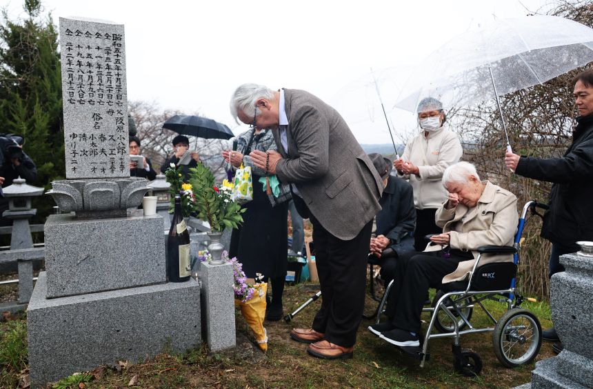 Koji Sakahara visits his father's grave in Hino Town, Shiga Prefecture on March 18, 2026.