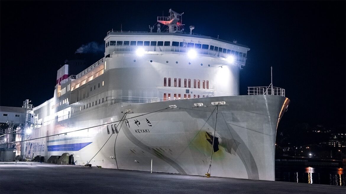 A 21-Hour Trip on Japan’s Newest Ferry from Hokkaido to Kyoto | Kyaki Shin Nihonkai Ferry A 21-Hour Trip on Japan’s Newest Ferry from Hokkaido to Kyoto | Kyaki Shin Nihonkai Ferry